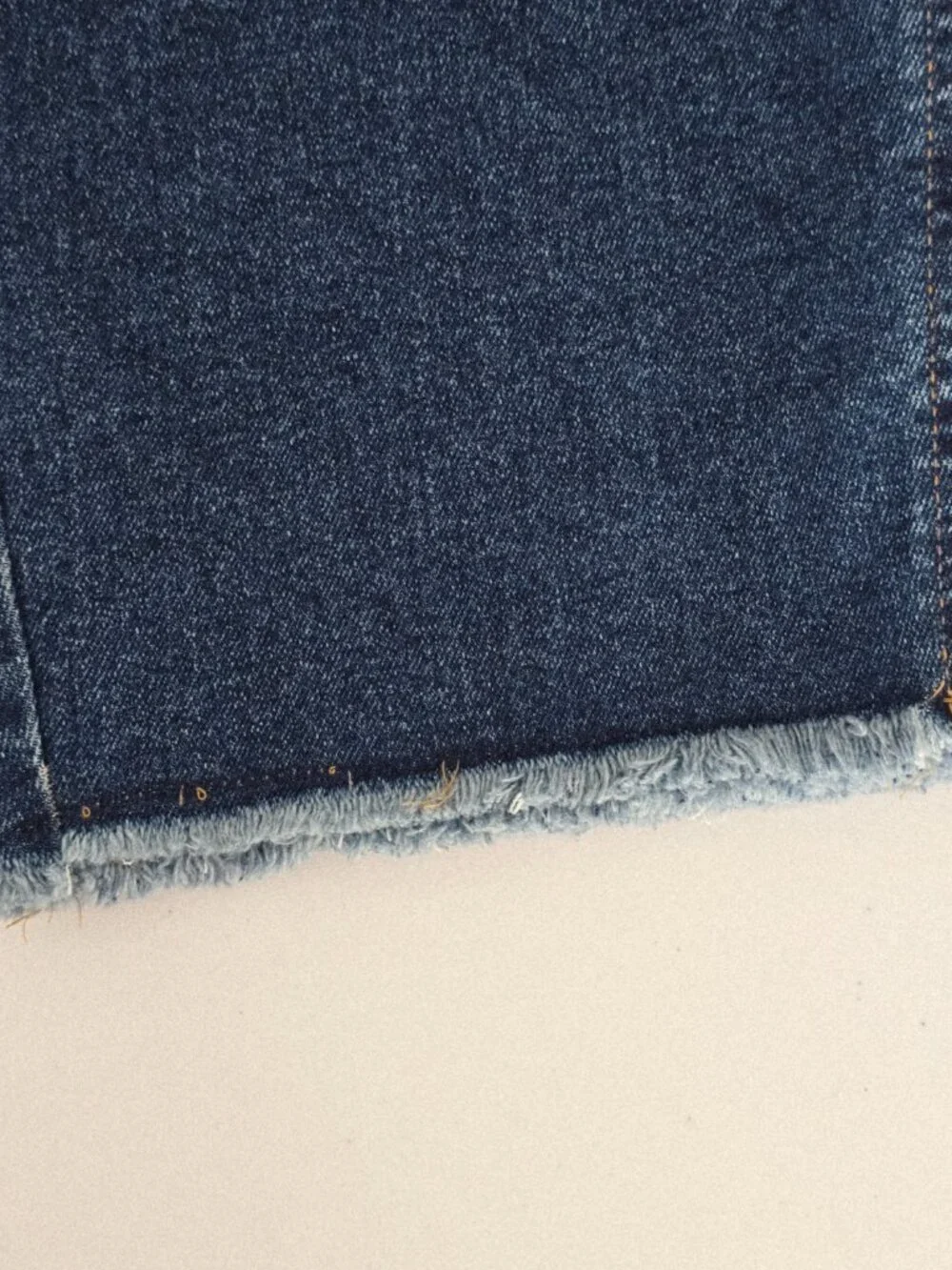 Express High Rise Barrel Jeans 8 Dark Wash Raw Hem NWT